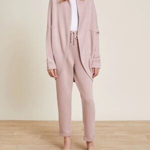 NWT Barefoot Dreams Malibu Collection® Youth Brushed Terry Rolled Hem Pant Y6/7